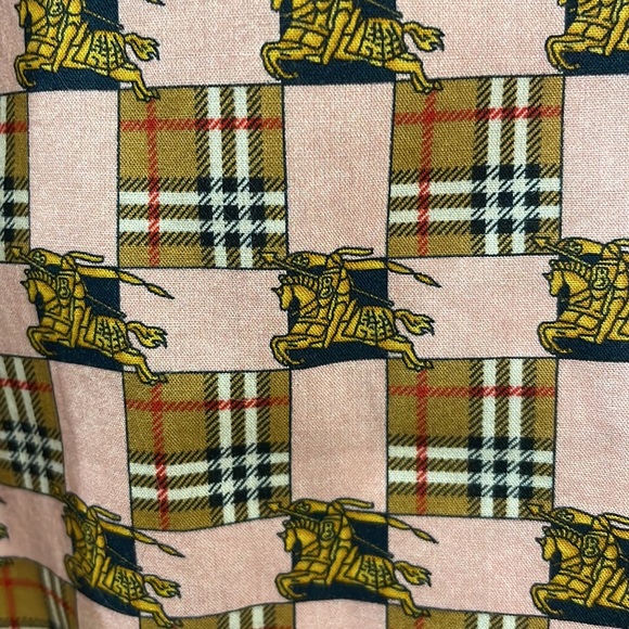 Burberry Pattern Button Up - Picture 3 of 4